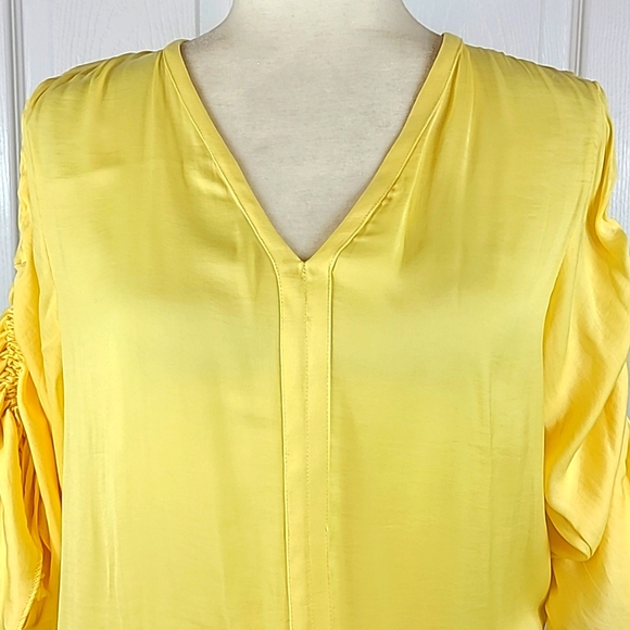 Philosophy Smocked and Rushed Blouse - Picture 2 of 11